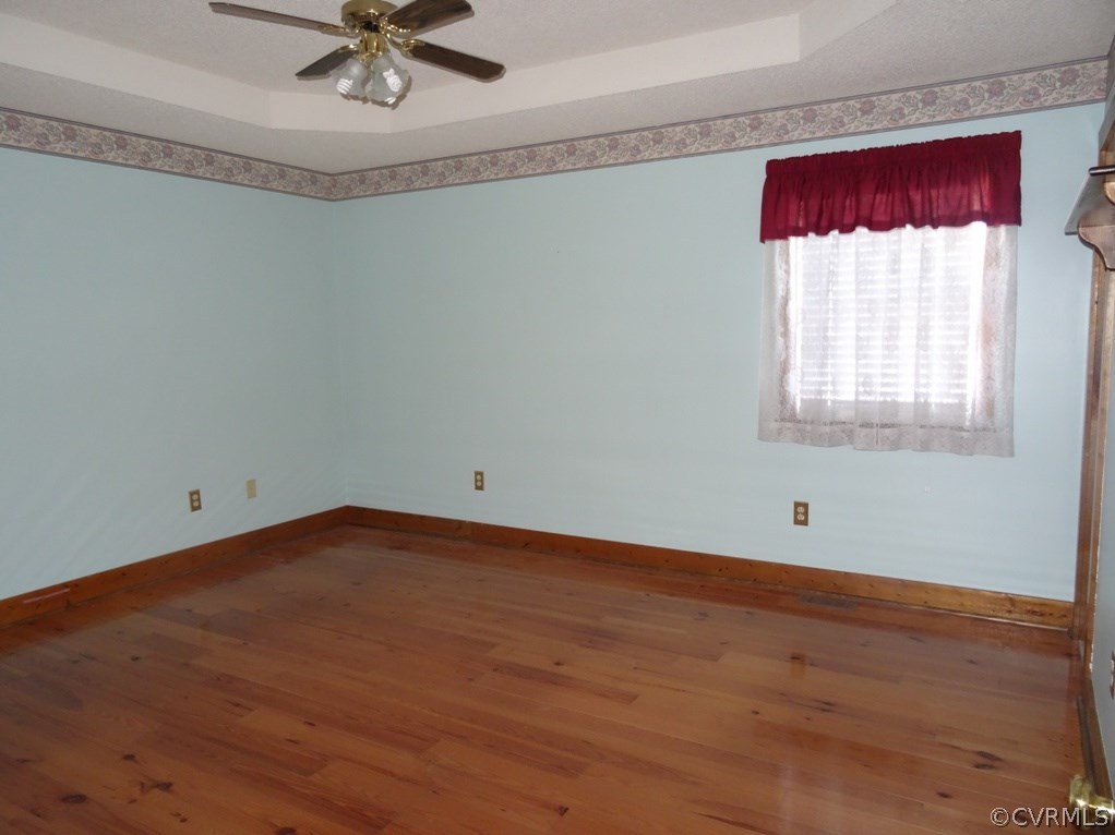 19225 Templeton Road Carson, VA 23830 - Photo 18 of 21 a view of a window in an empty room