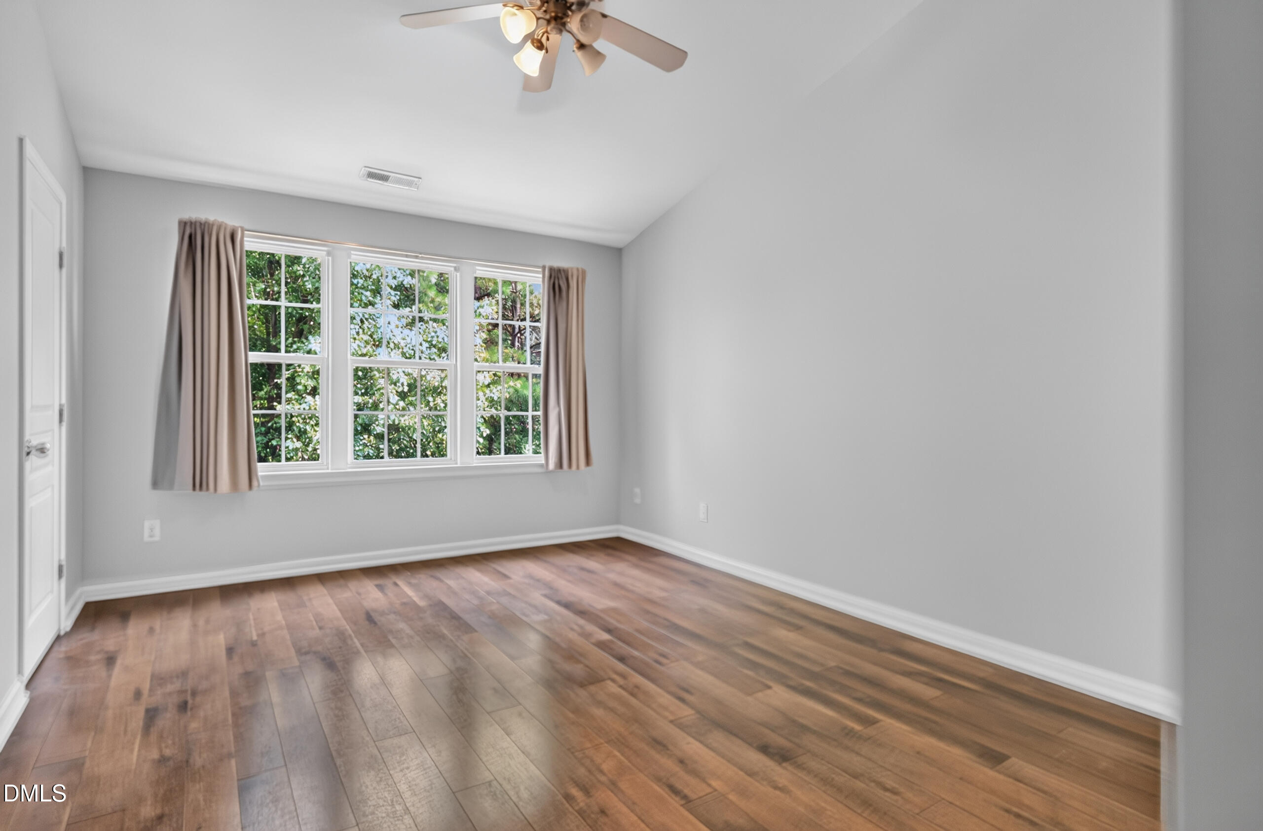 5316 Crescentview Parkway Raleigh, NC 27606 - Photo 32 of 58 034_DSC_0734