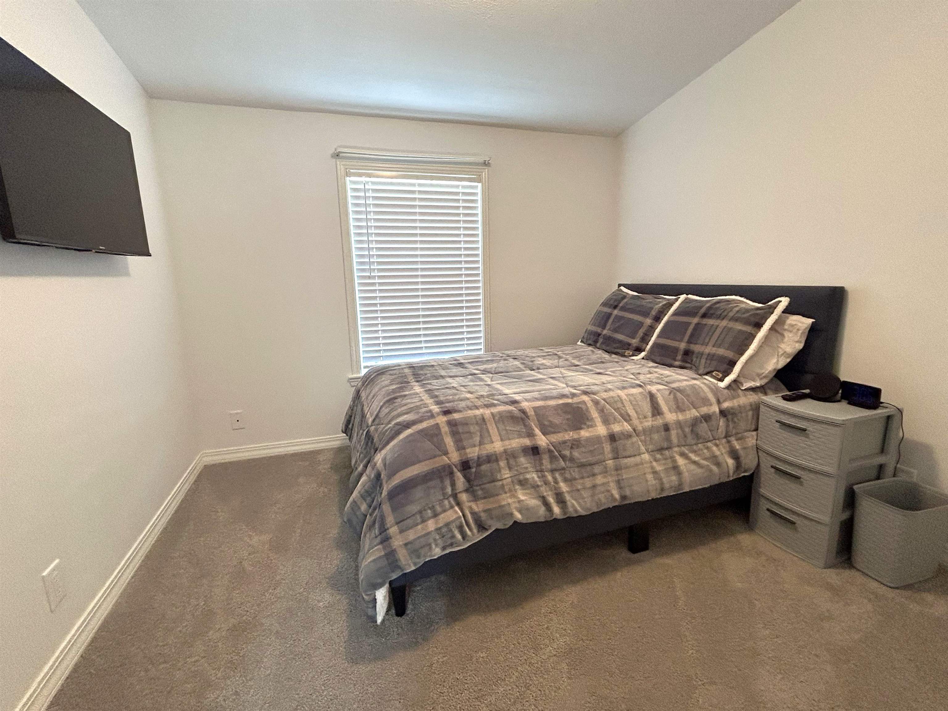 75 Hilton Avenue Exeter, NH 03833 - Photo 11 of 18