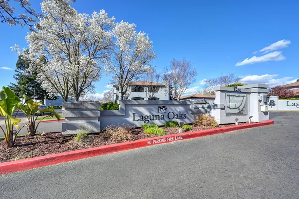 $345,000 | 5201 Laguna Oaks Drive, Unit 156, Elk Grove, CA 95758