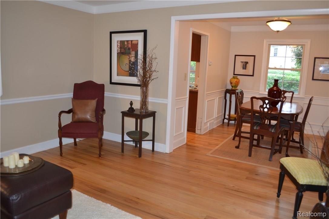 1727 Graefield Road Birmingham, MI 48009 - Photo 8 of 19 DSC_1423.JPG