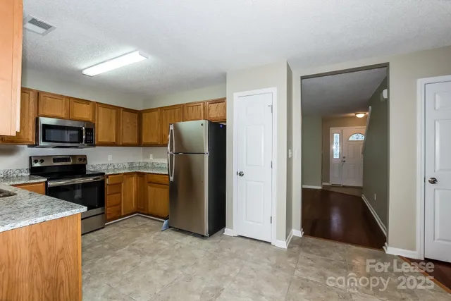 $1,935 | 9529 Bradstreet Commons Way, Charlotte, NC 28215