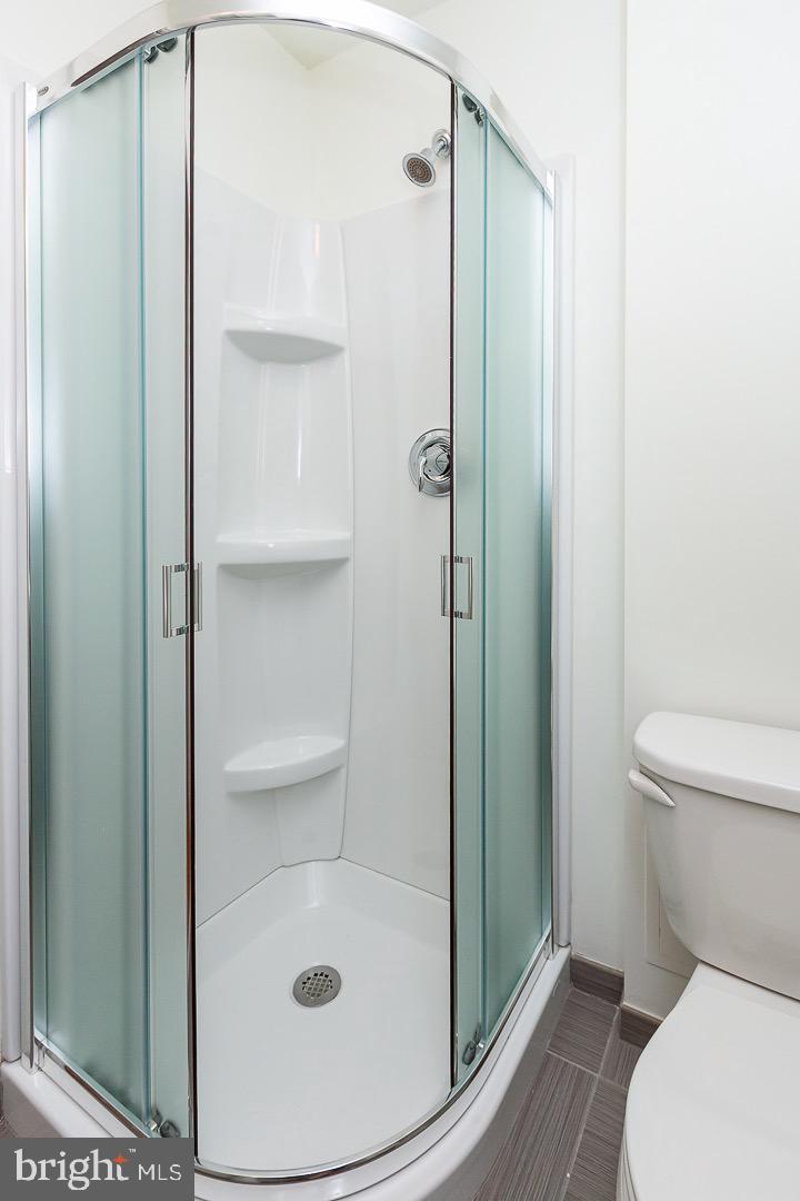 240 Henley Road Wynnewood, PA 19096 - Photo 15 of 29 1st Floor Full Bathroom