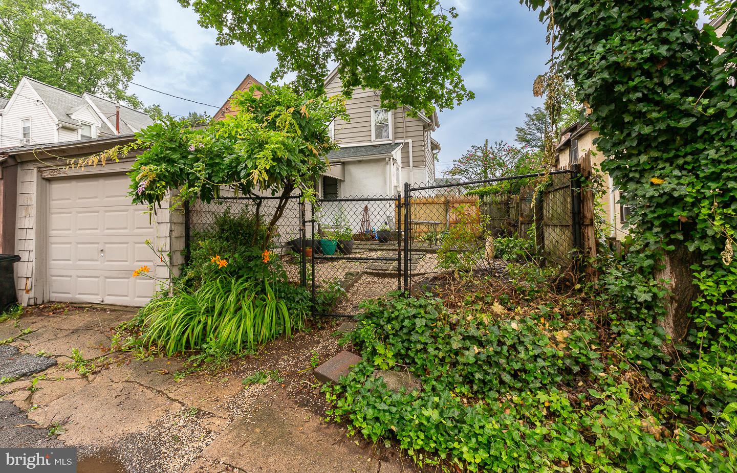 240 Henley Road Wynnewood, PA 19096 - Photo 29 of 29 Back Exterior/Detached Garage