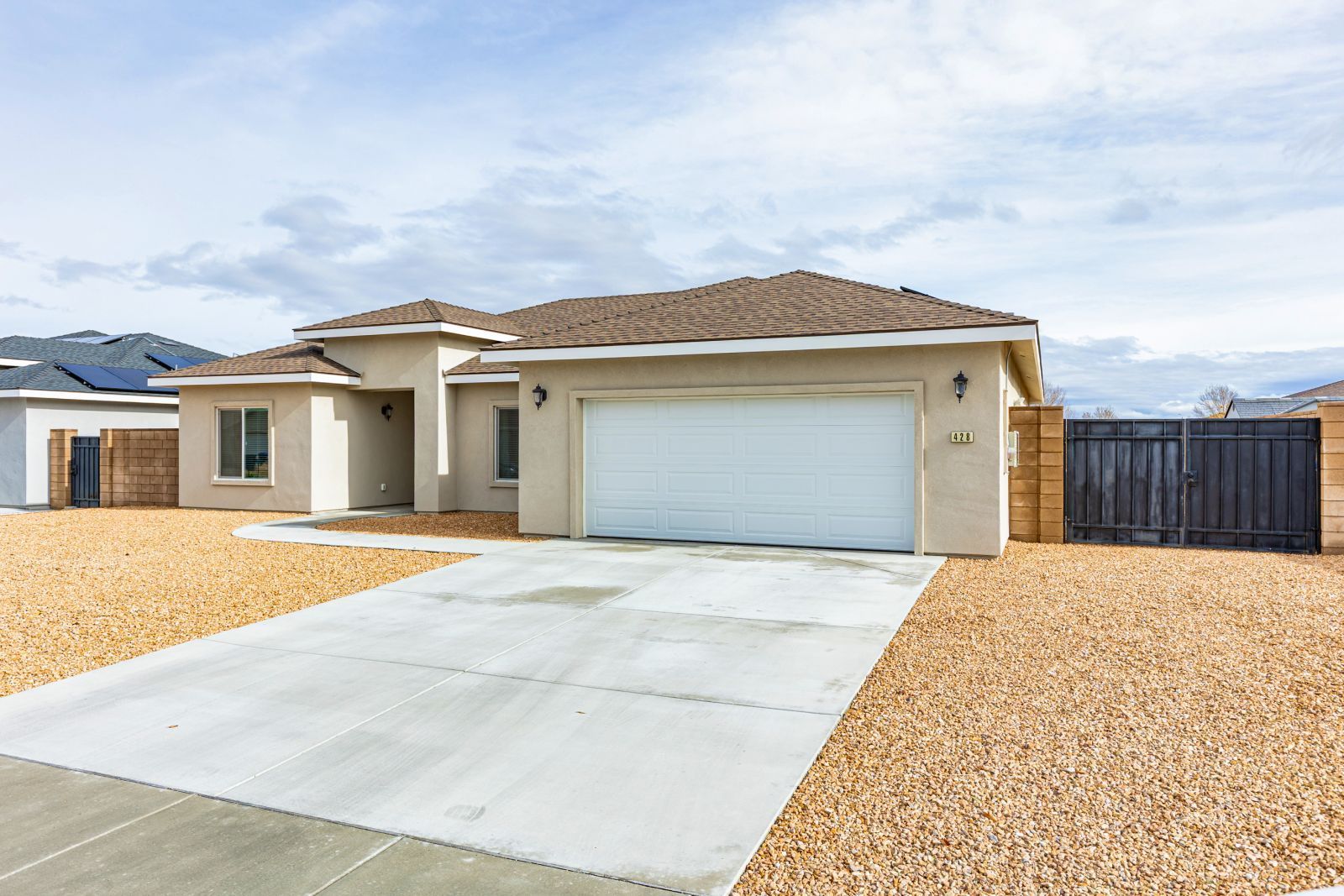 428 Thomas Street Ridgecrest, CA 93555 - Photo 3 of 37 Gallery Image 3