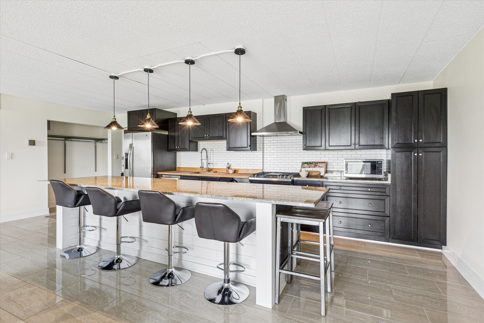 110 West Butterfield Road, Unit 510S Elmhurst, IL 60126 - Photo 9 of 16