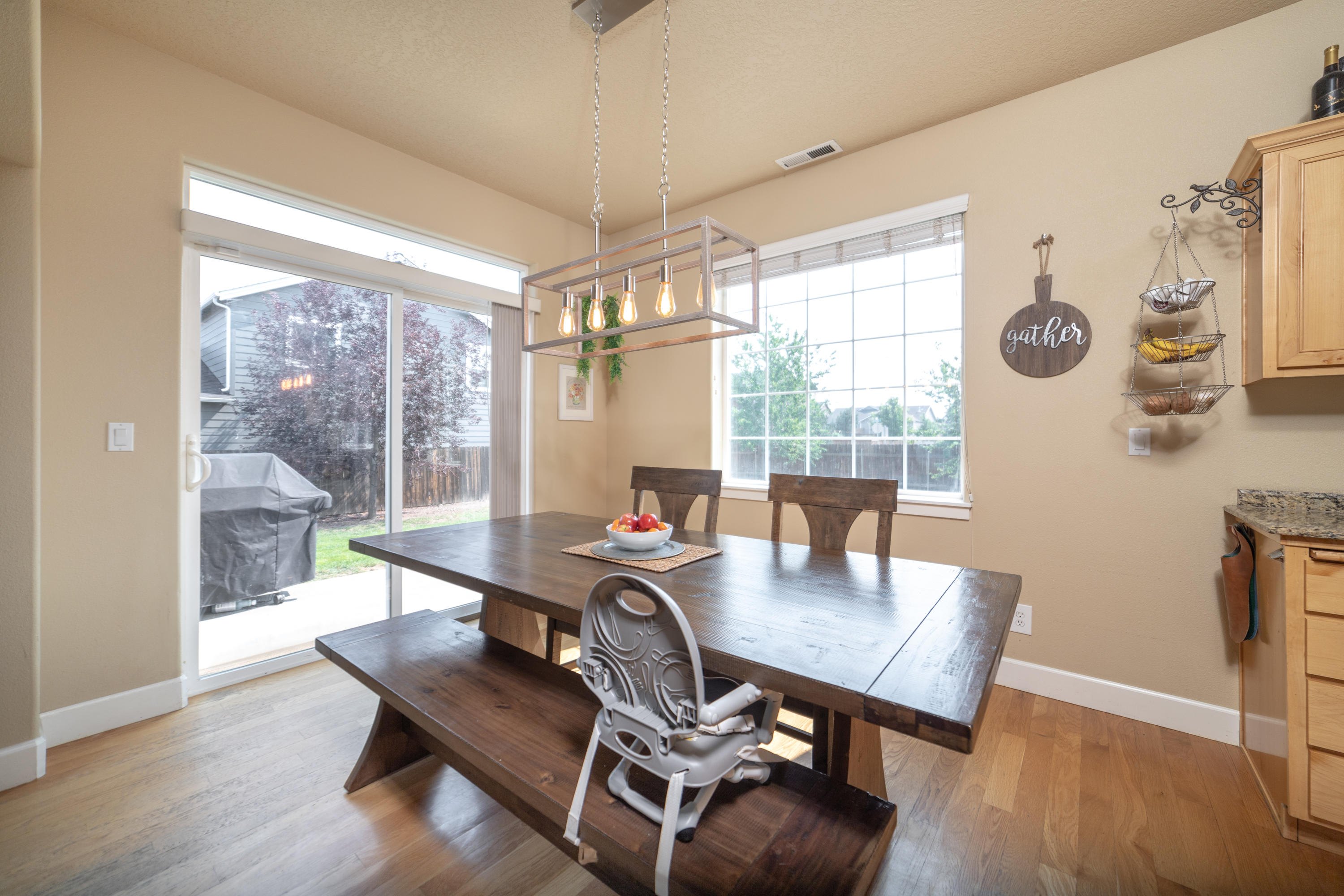 20754 Kilbourne Loop Bend, OR 97701 - Photo 11 of 45 PhotoMyListing-12