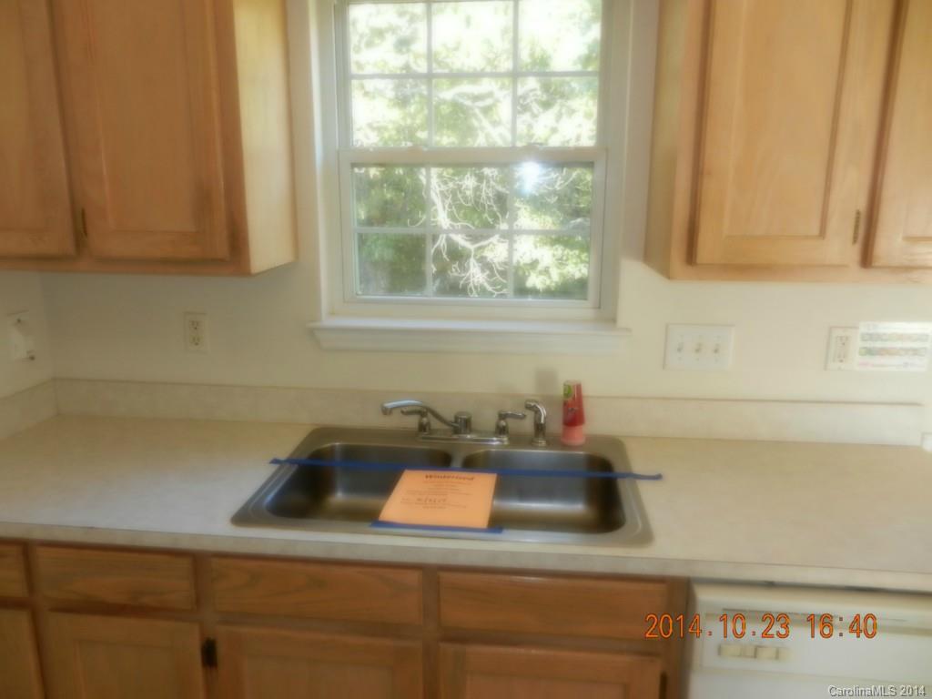 6441 Pence Grove Road Charlotte, NC 28215 - Photo 10 of 24