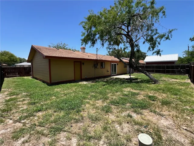 $1,600 | 3321 Cartagena Drive, Corpus Christi, TX 78418