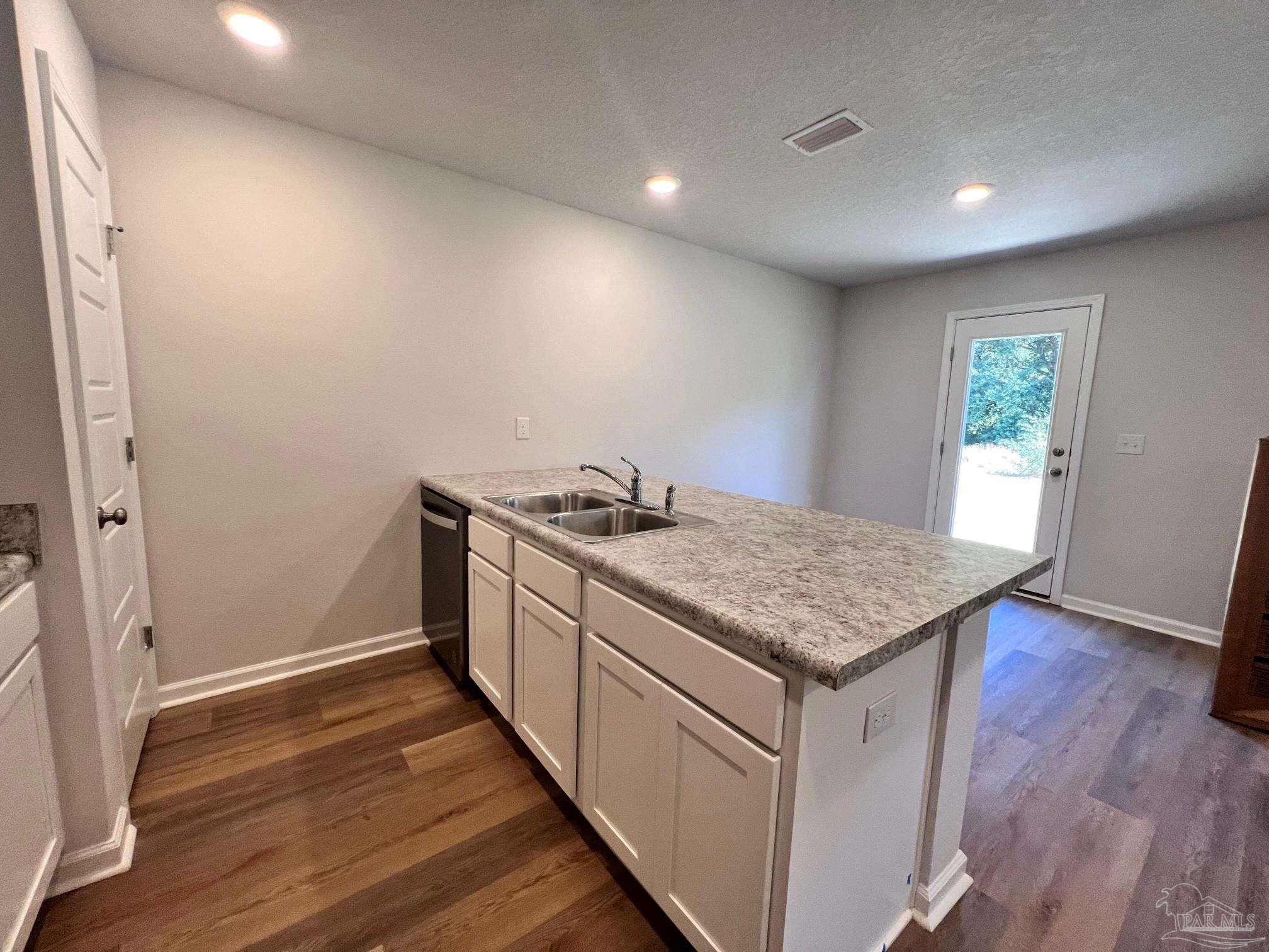 5744 Belmont Stakes Road Pensacola, FL 32526 - Photo 4 of 6