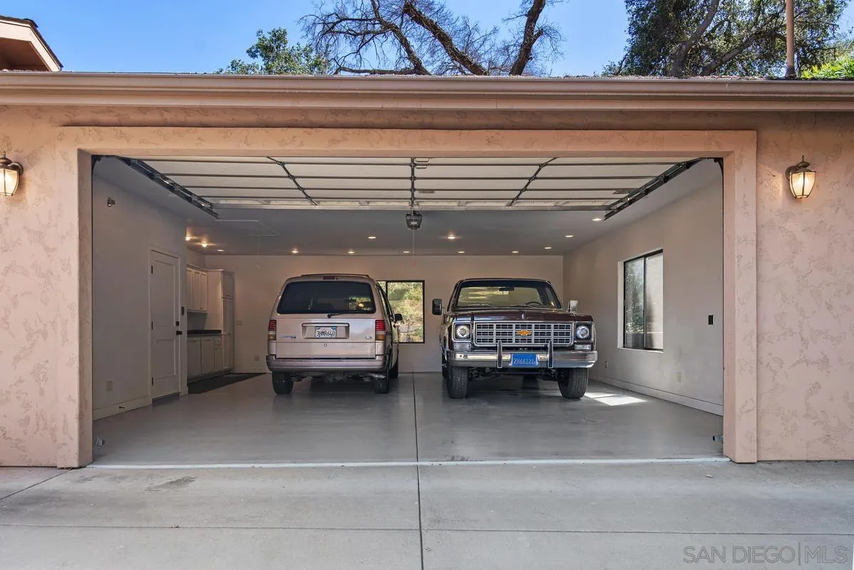 17230 Highway 67 Ramona, CA 92065 - Photo 25 of 37 a view of parking area