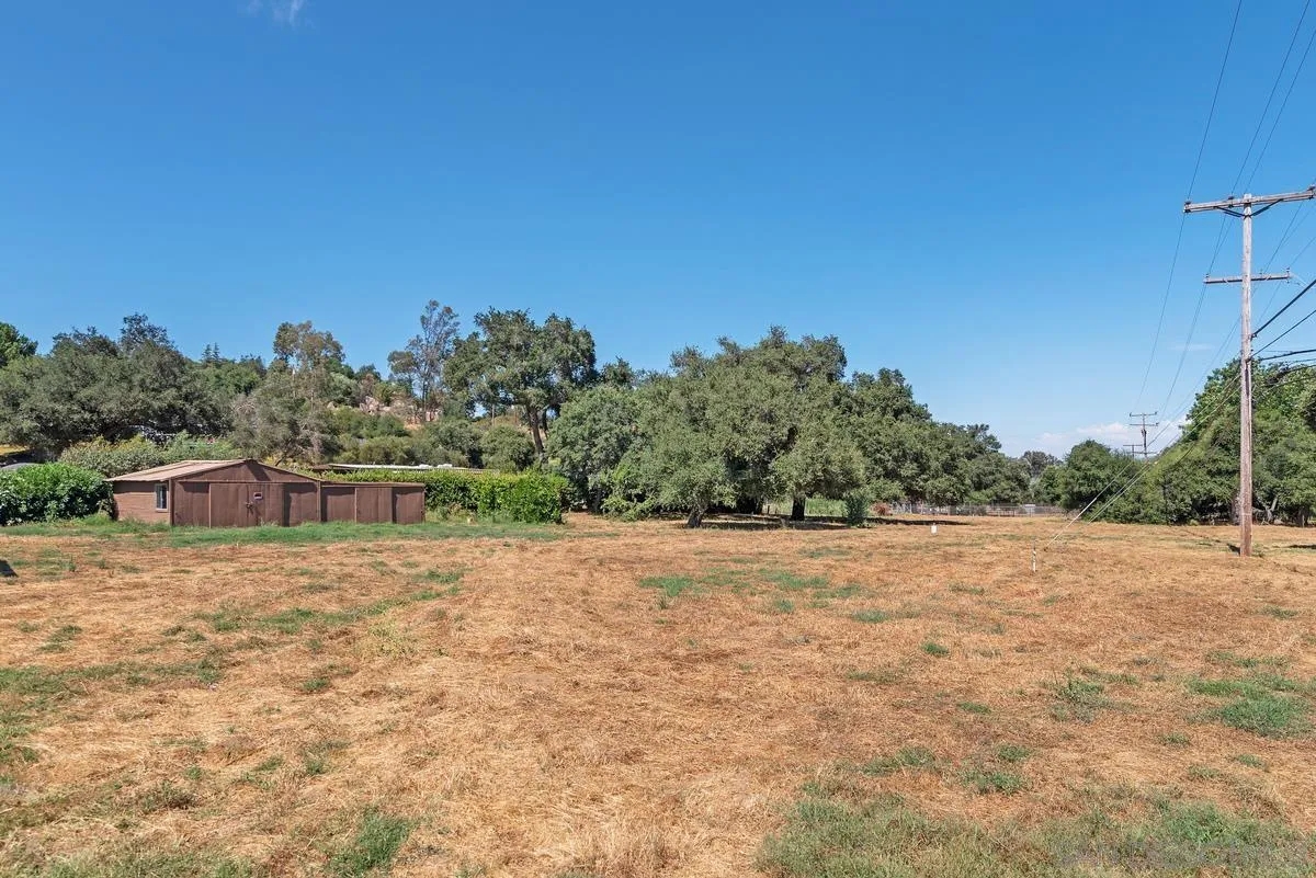 17230 Highway 67 Ramona, CA 92065 - Photo 36 of 37 a view of an outdoor space and a yard