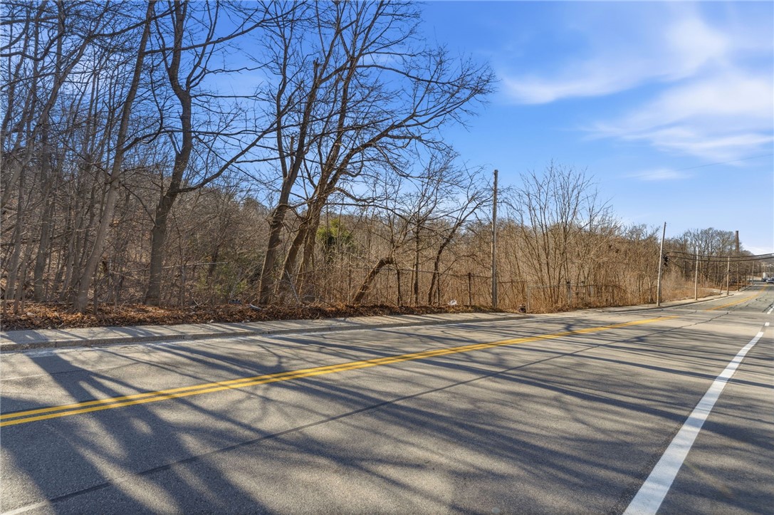 413 Manville Road Woonsocket, RI 02895 - Photo 16 of 38