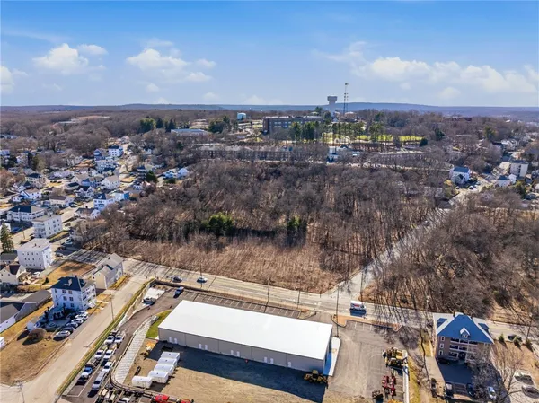 $1,500,000 | 413 Manville Road, Woonsocket, RI 02895