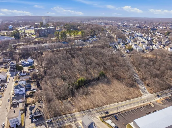 $1,500,000 | 413 Manville Road, Woonsocket, RI 02895