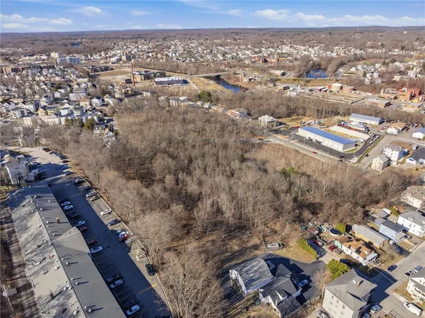 $1,500,000 | 413 Manville Road, Woonsocket, RI 02895