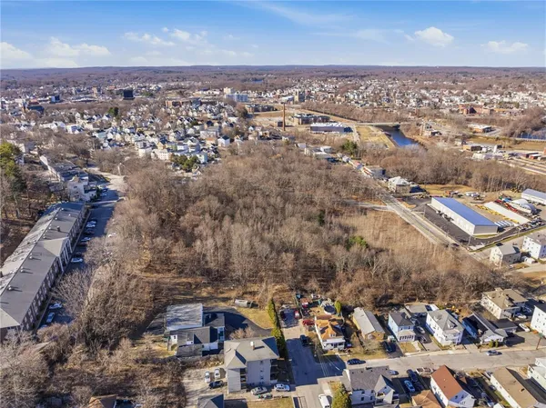 $1,500,000 | 413 Manville Road, Woonsocket, RI 02895