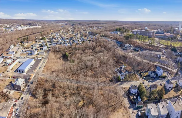 $1,500,000 | 413 Manville Road, Woonsocket, RI 02895