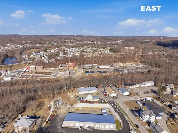 $1,500,000 | 413 Manville Road, Woonsocket, RI 02895