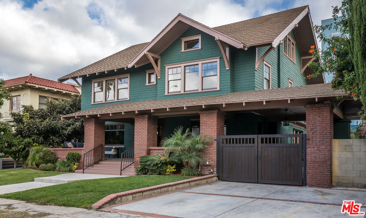 1274 3rd Avenue Los Angeles, CA 90019 - Photo 3 of 69