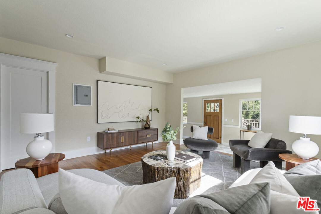 1274 3rd Avenue Los Angeles, CA 90019 - Photo 36 of 69