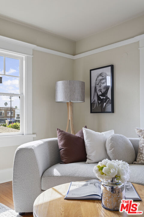 1274 3rd Avenue Los Angeles, CA 90019 - Photo 41 of 69