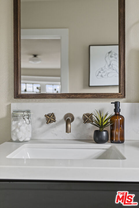 1274 3rd Avenue Los Angeles, CA 90019 - Photo 43 of 69