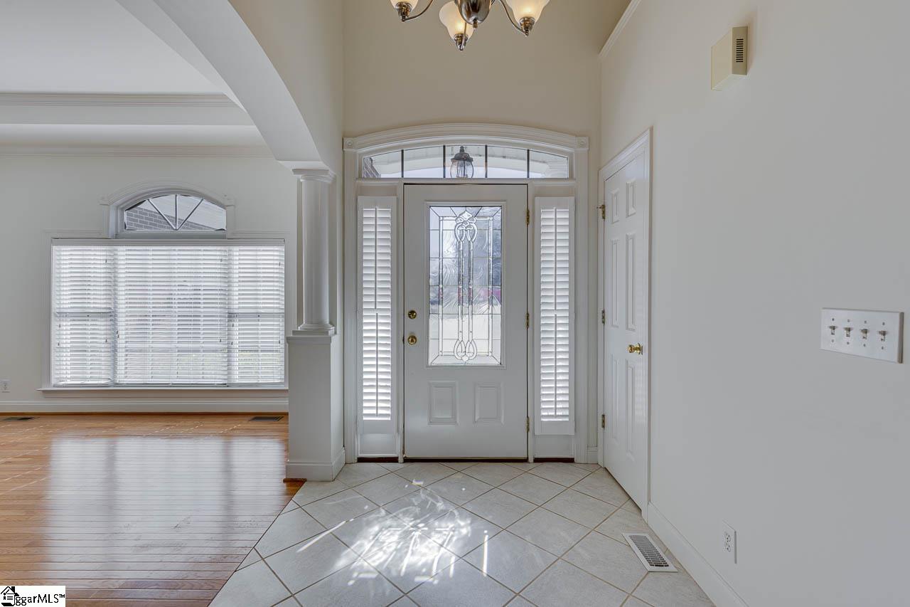 12 Shannon Ridge Court Greenville, SC 29615 - Photo 5 of 50