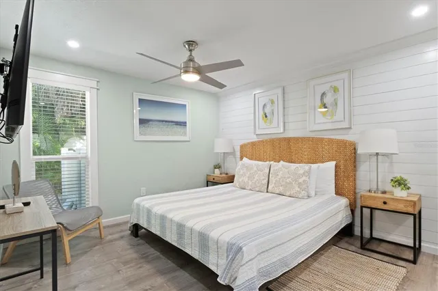 $1,500,000 | 201 72nd Street, Unit A & B, Holmes Beach, FL 34217