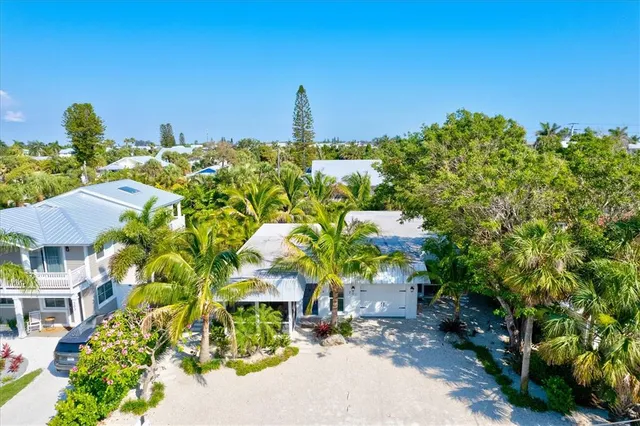 $1,500,000 | 201 72nd Street, Unit A & B, Holmes Beach, FL 34217