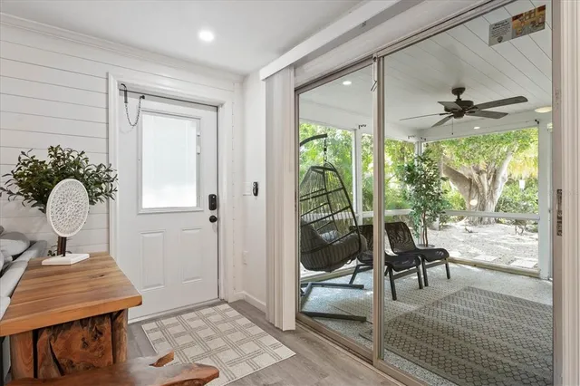 $1,500,000 | 201 72nd Street, Unit A & B, Holmes Beach, FL 34217