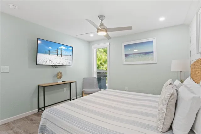 $1,500,000 | 201 72nd Street, Unit A & B, Holmes Beach, FL 34217