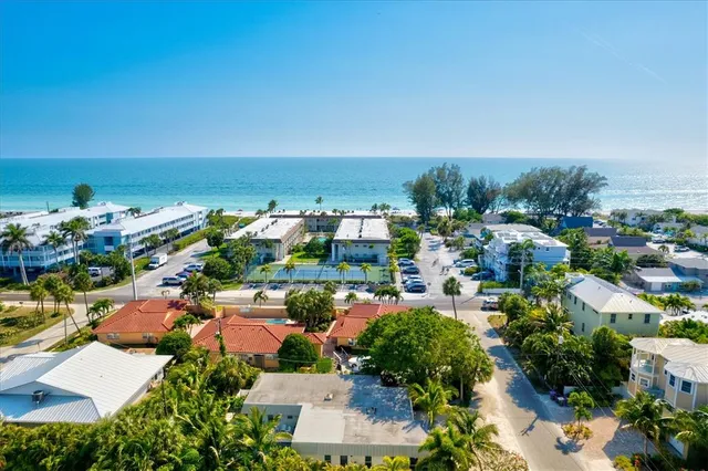 $1,500,000 | 201 72nd Street, Unit A & B, Holmes Beach, FL 34217