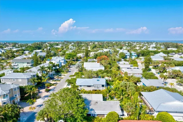 $1,500,000 | 201 72nd Street, Unit A & B, Holmes Beach, FL 34217