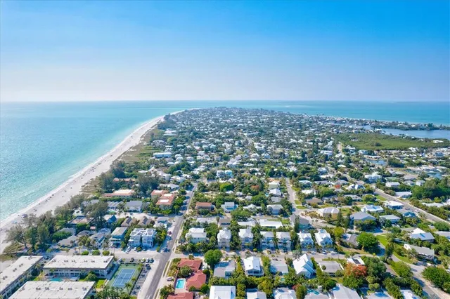 $1,500,000 | 201 72nd Street, Unit A & B, Holmes Beach, FL 34217