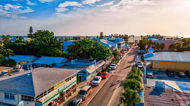 $1,500,000 | 201 72nd Street, Unit A & B, Holmes Beach, FL 34217