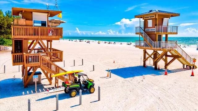 $1,500,000 | 201 72nd Street, Unit A & B, Holmes Beach, FL 34217