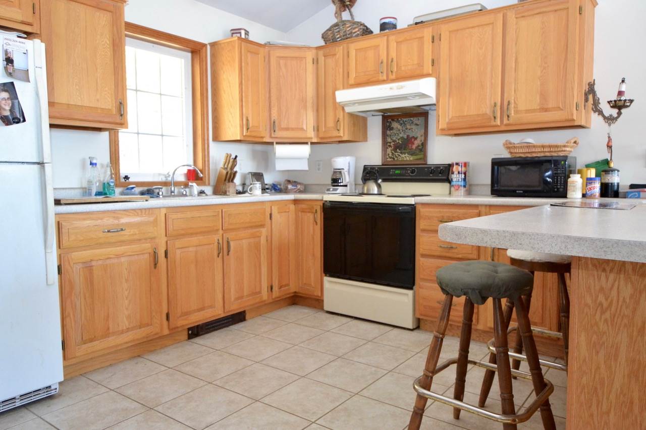 123 Kimball Pond Road Dunbarton, NH 03046 - Photo 6 of 23