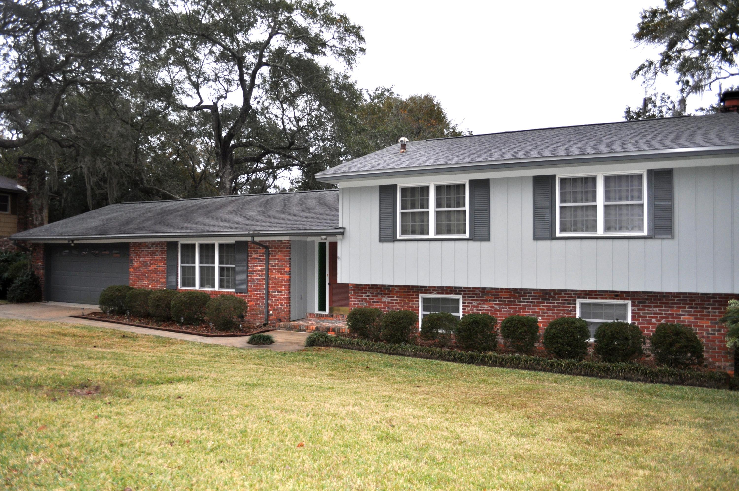 6 Linwood Road Northwest Fort Walton Beach, FL 32547 - Photo 3 of 27 Gallery Image 3