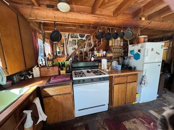 a view of a storage & utility room