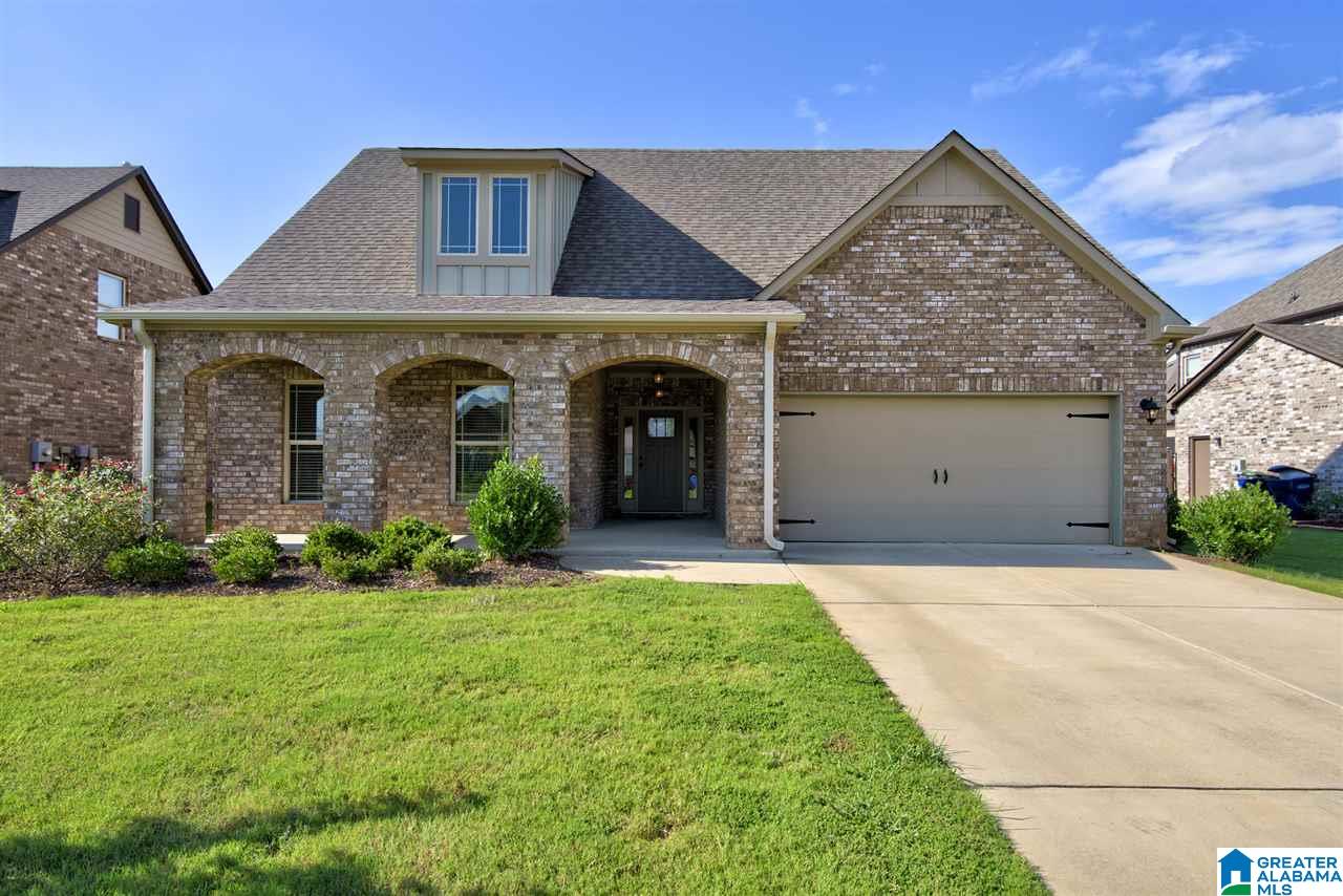 351 Lacey Avenue Alabaster, AL 35114 - Photo 2 of 32