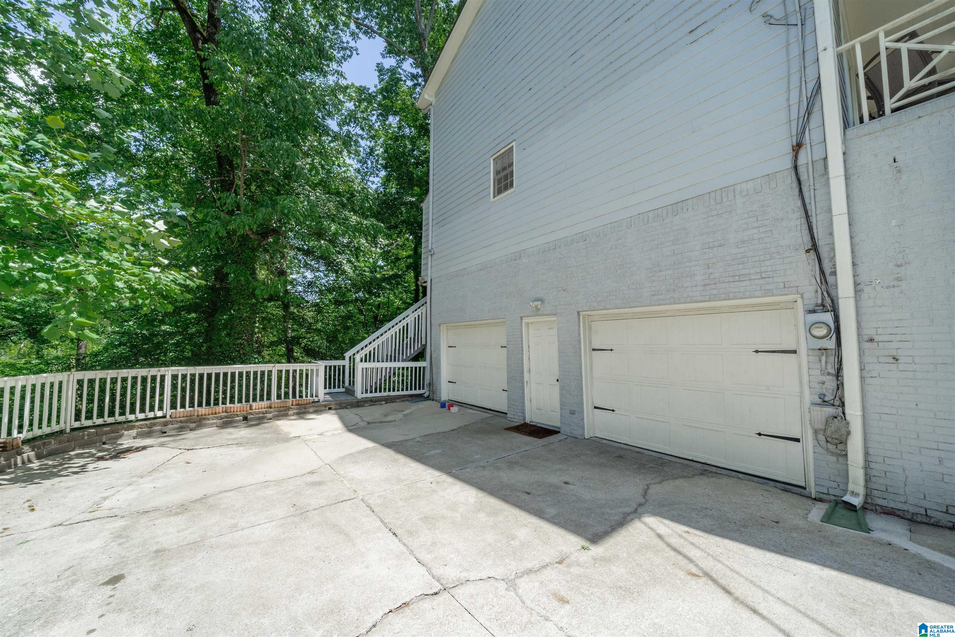 897 Mountain Ridge Drive Birmingham, AL 35209 - Photo 35 of 42