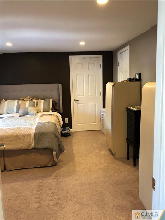 33 Highview Road East Brunswick, NJ 08816 - Photo 12 of 23 Gallery Image 12