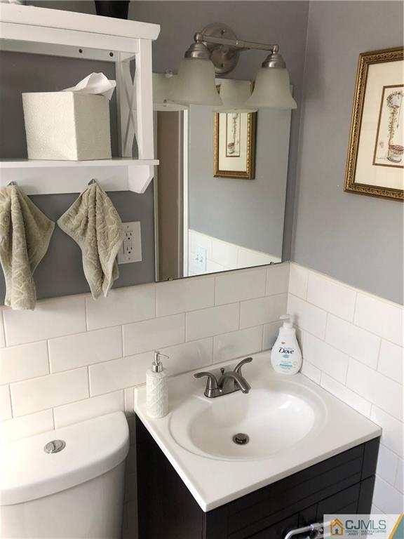 33 Highview Road East Brunswick, NJ 08816 - Photo 7 of 23 Gallery Image 7