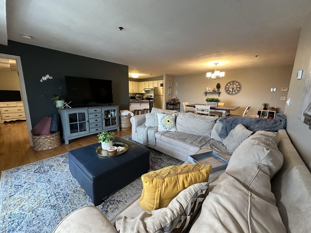 39 Parlin Street, Unit 605 Everett, MA 02149 - Photo 4 of 22