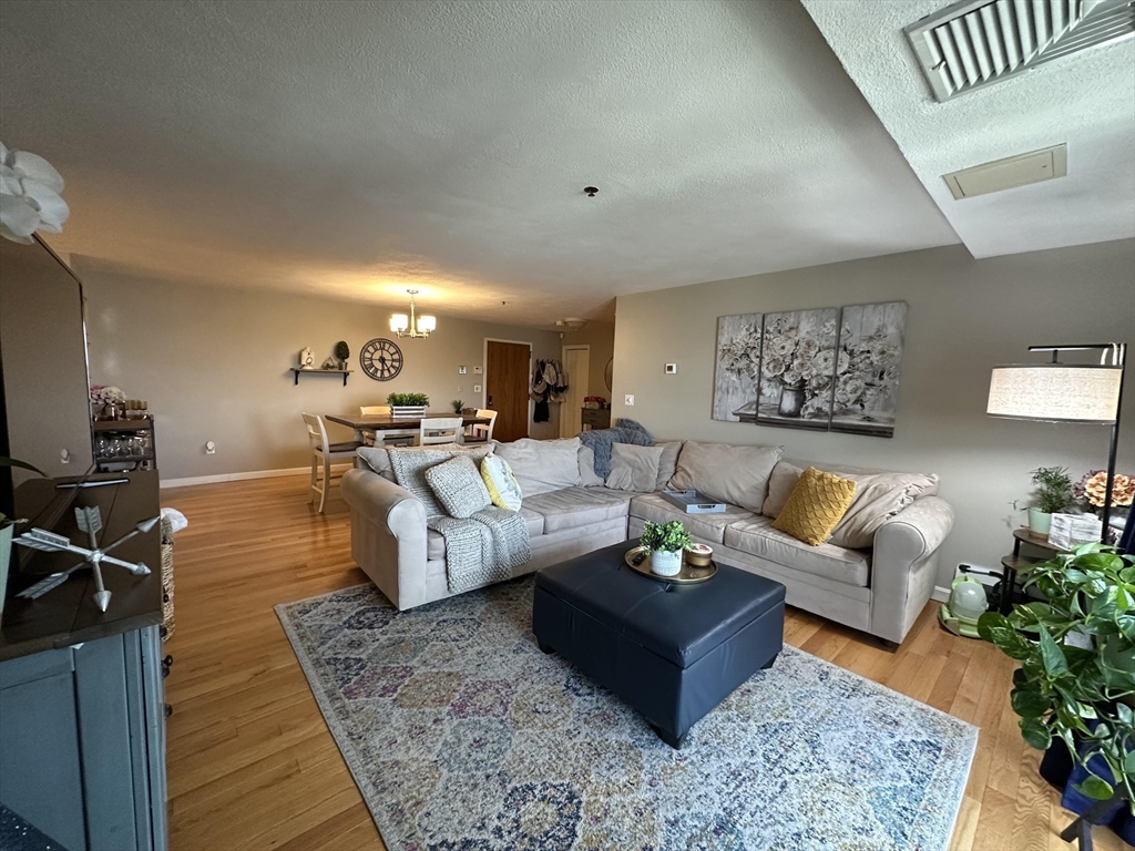 39 Parlin Street, Unit 605 Everett, MA 02149 - Photo 5 of 22