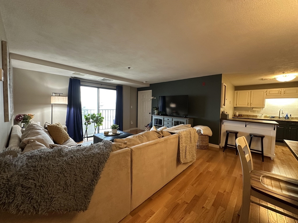 39 Parlin Street, Unit 605 Everett, MA 02149 - Photo 6 of 22