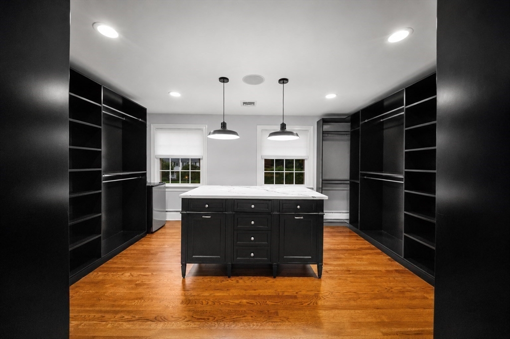 10 Juniper Hill Road Waltham, MA 02452 - Photo 17 of 40