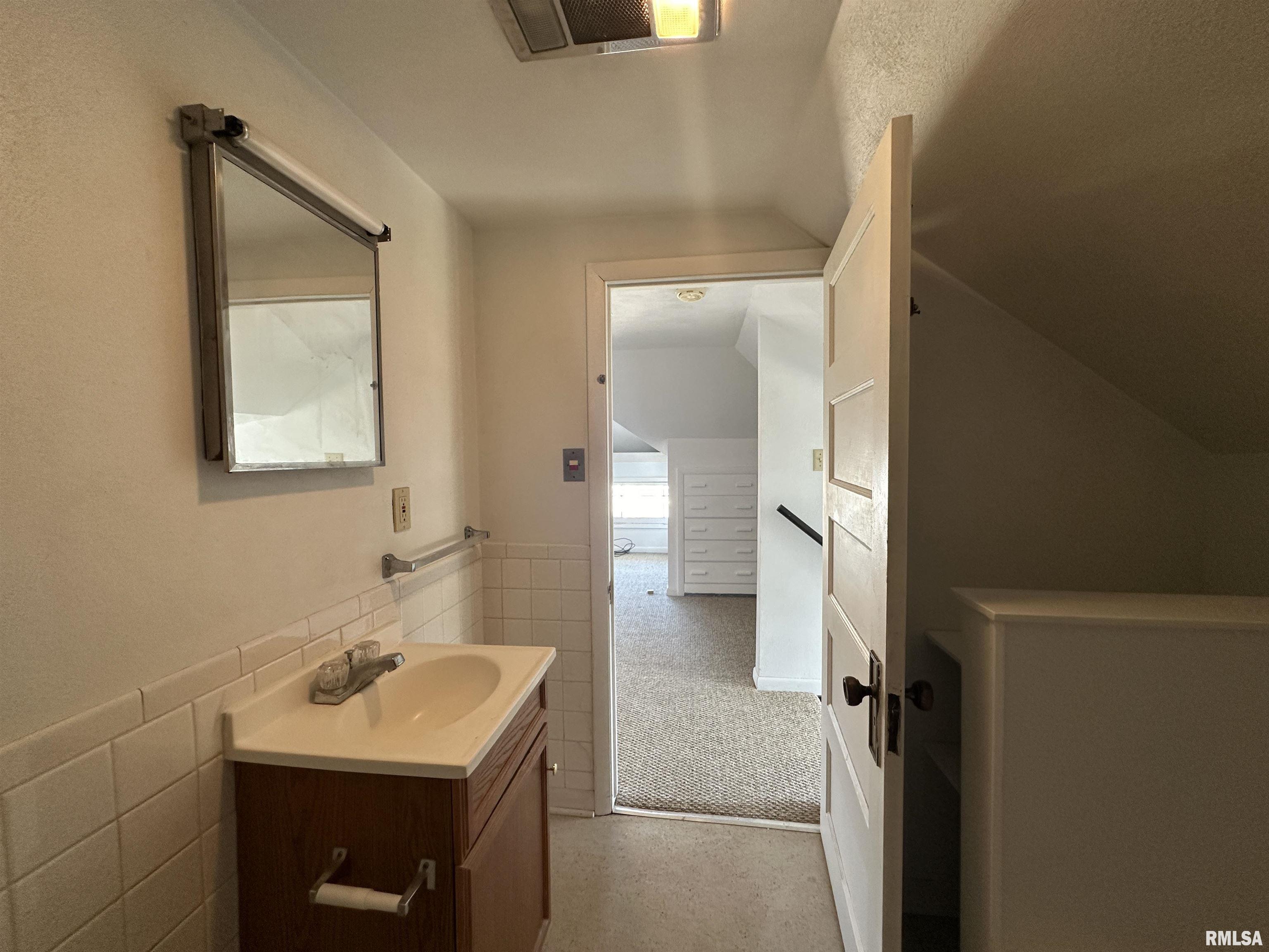 540 North Main Street, Unit B Morton, IL 61550 - Photo 13 of 23