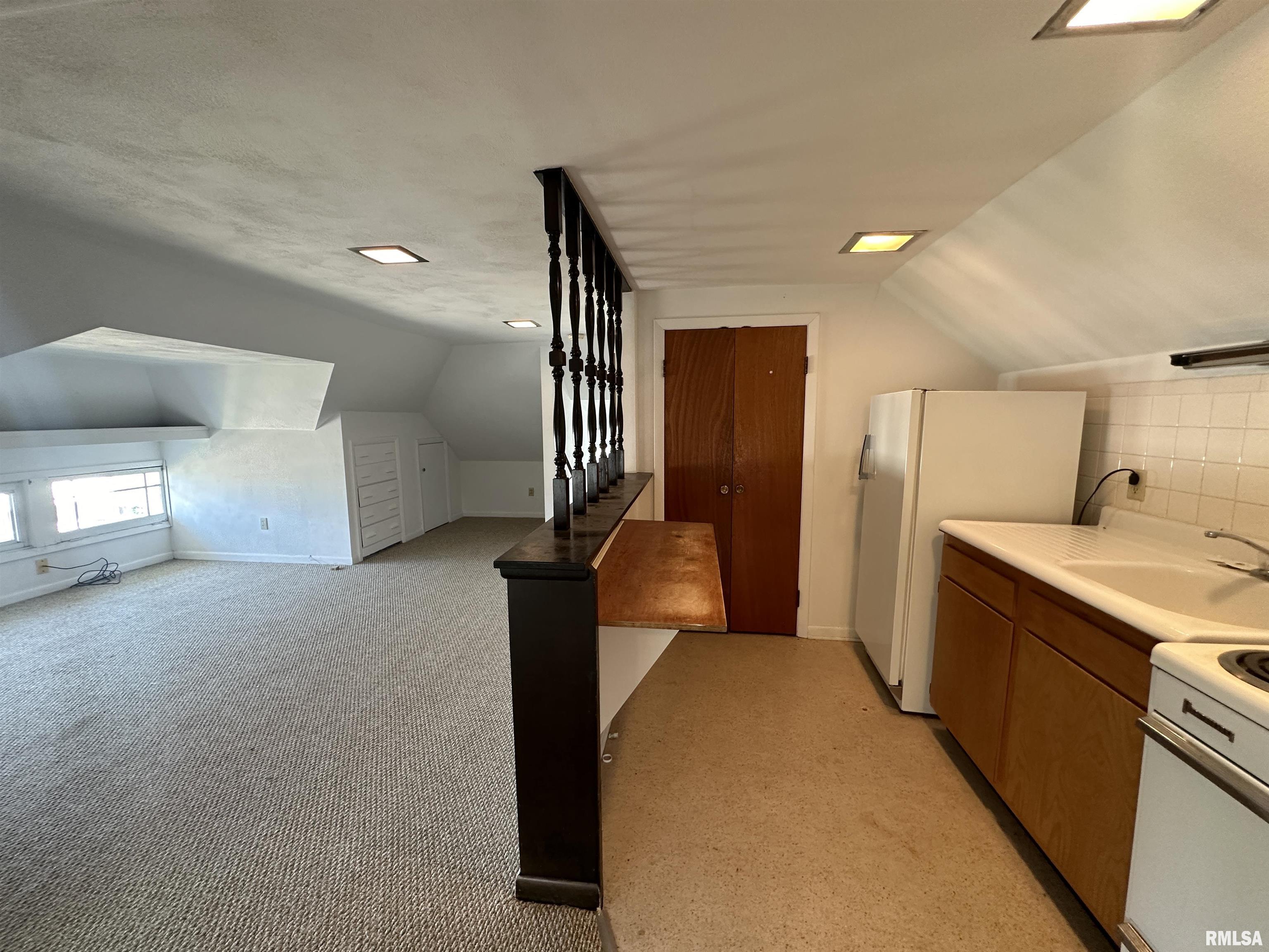 540 North Main Street, Unit B Morton, IL 61550 - Photo 9 of 23